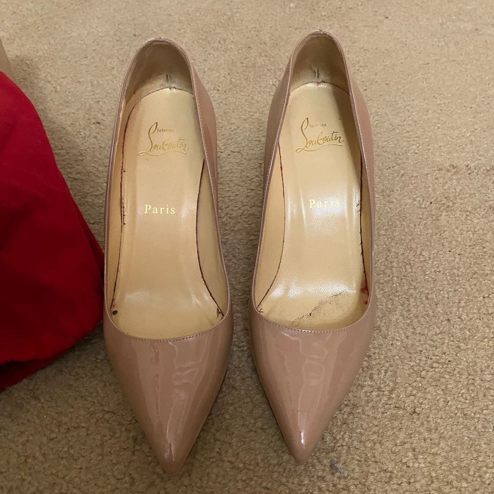 Christian Louboutin nude pigalle Plato shoe
